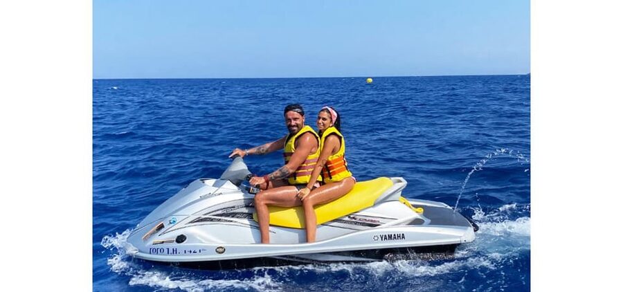 Agia Pelagia: Jet Ski - Agia Pelagia jet ski: the rush with training, not guesswork