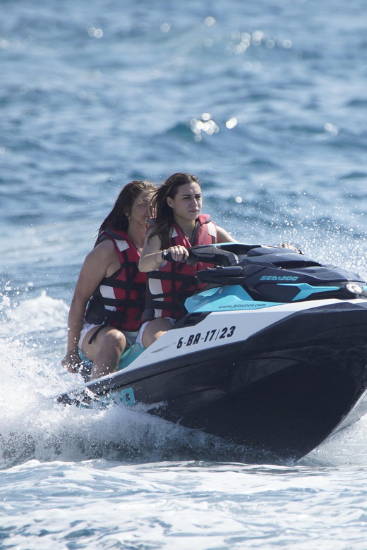 Barcelona: Jet Ski Rental (No License Needed) - Meeting at JetScoot Port Fòrum: Suited Up Before You Know It