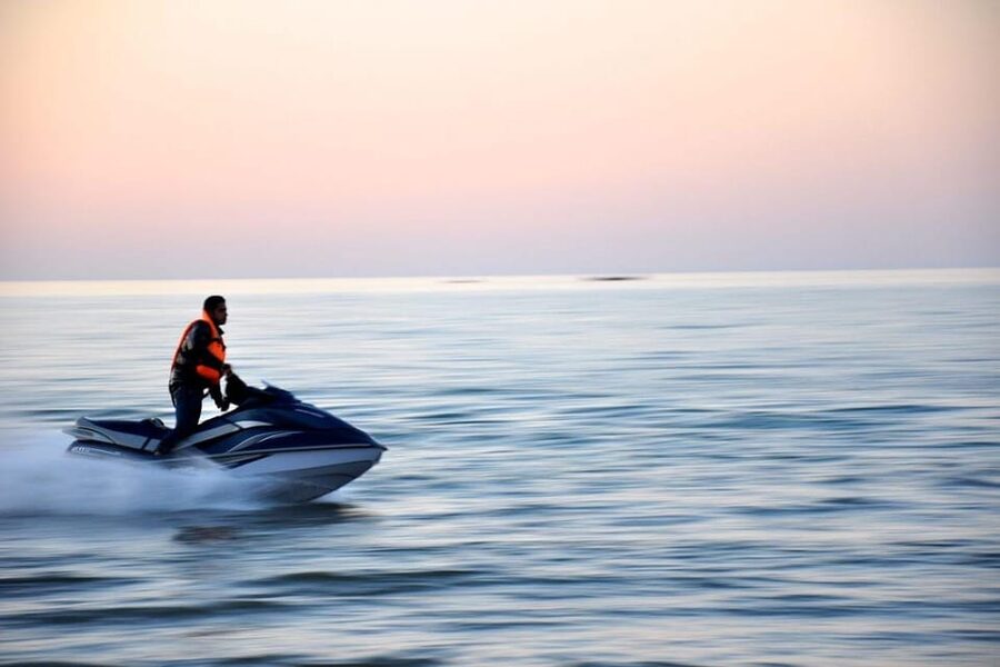 Barcelona: Jetski Rental in Barcelona - After the Ride: Showers and Optional Photo Boost