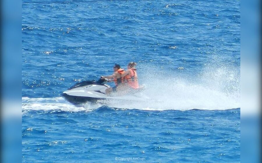 Benidorm: Jet Ski Tour with Instructor - Small Group Energy: Why Up to 8 People Matters