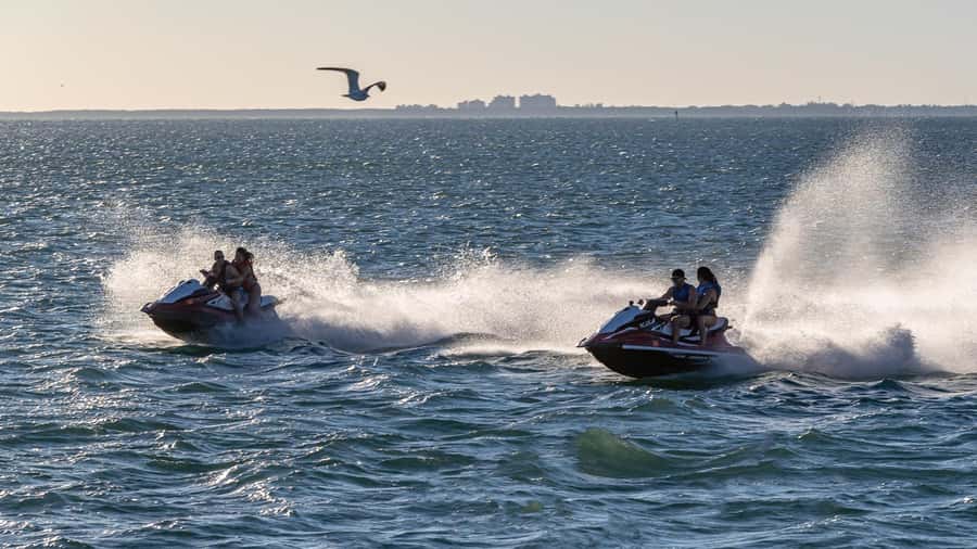 Best Jet Ski Rental in Miami with Free Boat Ride - The first 15 minutes: speedboat ride with a purpose