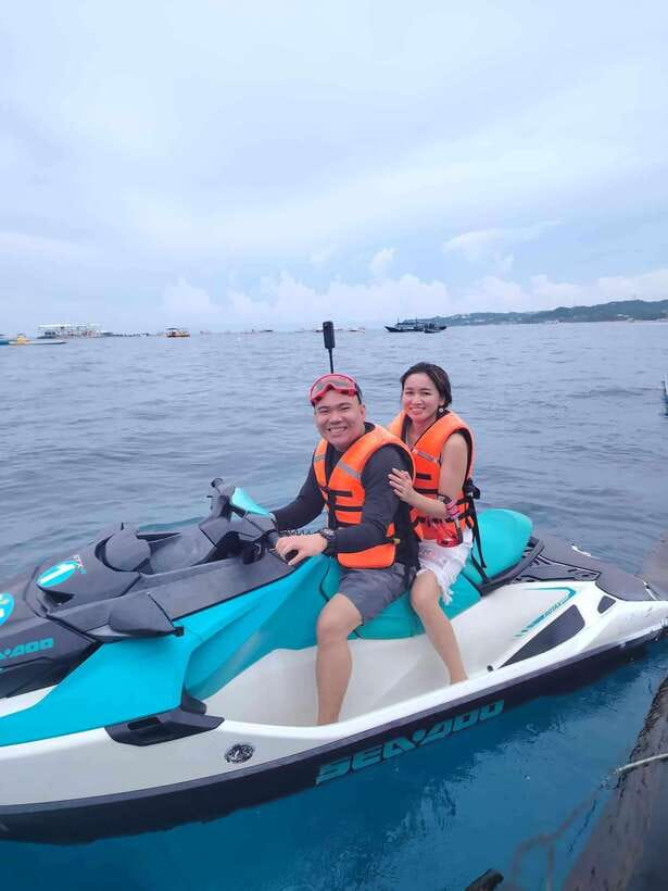 Boracay Jet Ski Adventure 30 minutes - Solo vs. Two-Up: Who This Jet Ski Ride Fits Best