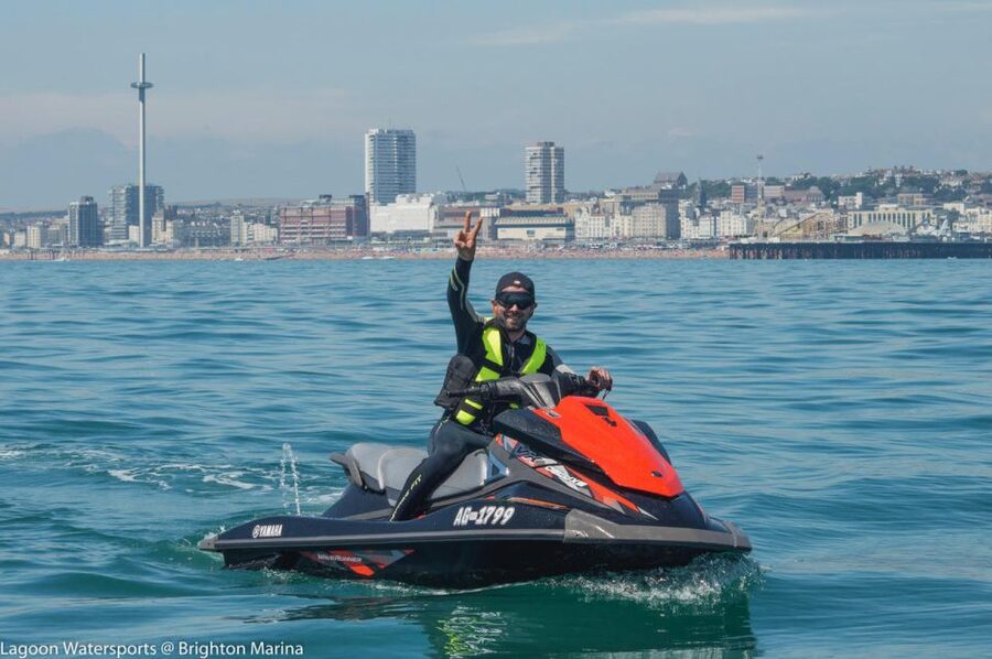 Brighton: Jetski Ride - The 75-Minute Flow: Briefing, Tuition, Then Speed Past the Piers