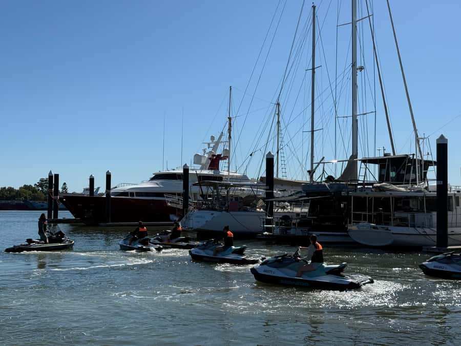 Brisbane: Half-Day Jetski Adventure to Moreton Bay Islands - North Stradbroke and Straddie Brewing Co: lunch that feels like a destination