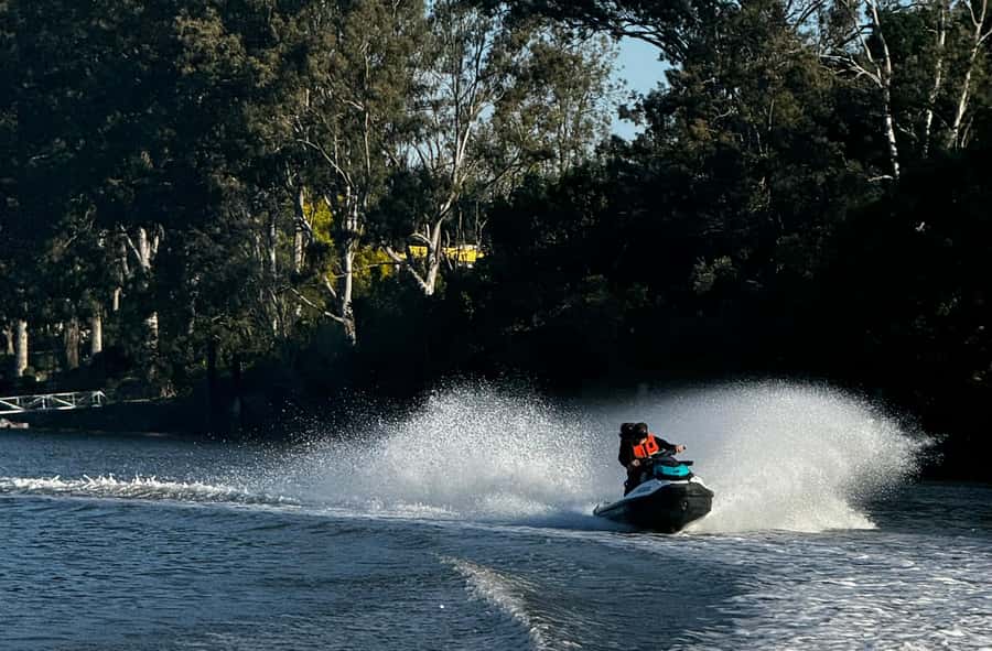Brisbane: Sunset Jetski Tour on the Brisbane River - Weather and communication: the day-of checklist that keeps things smooth
