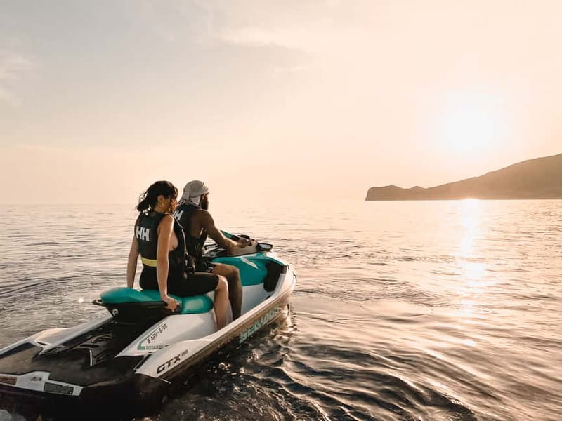 Cala d'Or | Jet Ski Sunset Tour 1h15 along southeast coast. - Before the ride: safety briefing and navigation rules
