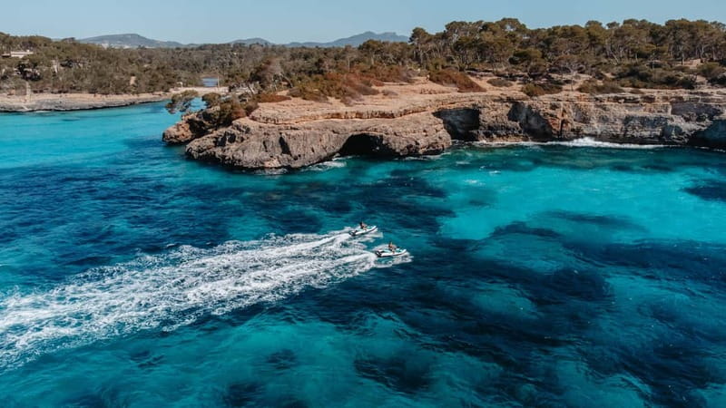 Cala d'Or | Jet Ski Tour 1 hour along southeast coast. - Cala d’Or’s southeast coast: the coastline you can actually reach by jet ski