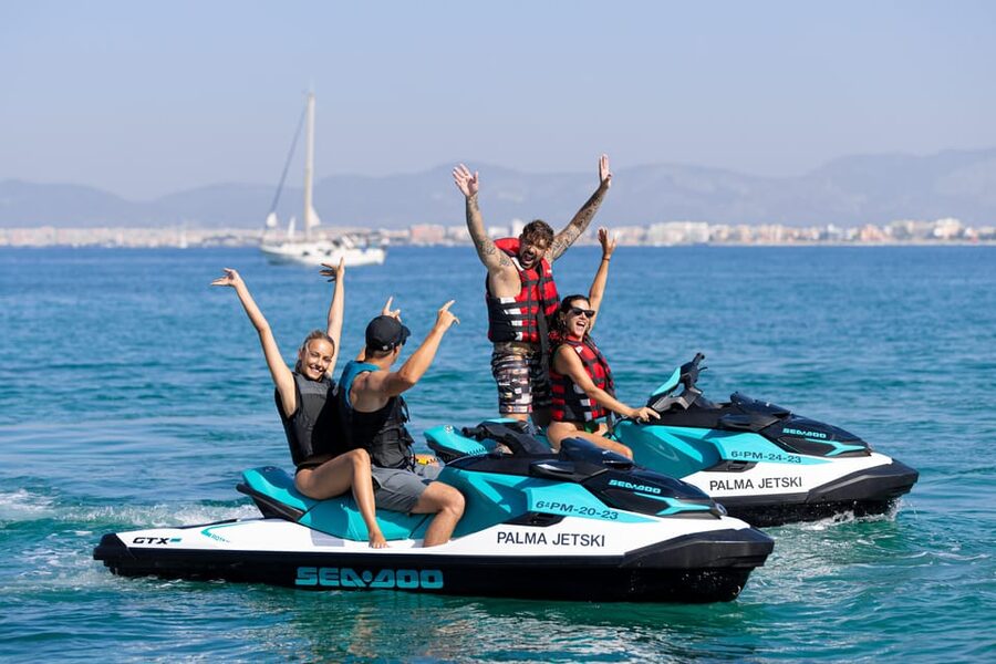 Calanova: Doble Jet Ski excursion with guide - The guide makes or breaks the experience: English-Spanish support and Lou’s example