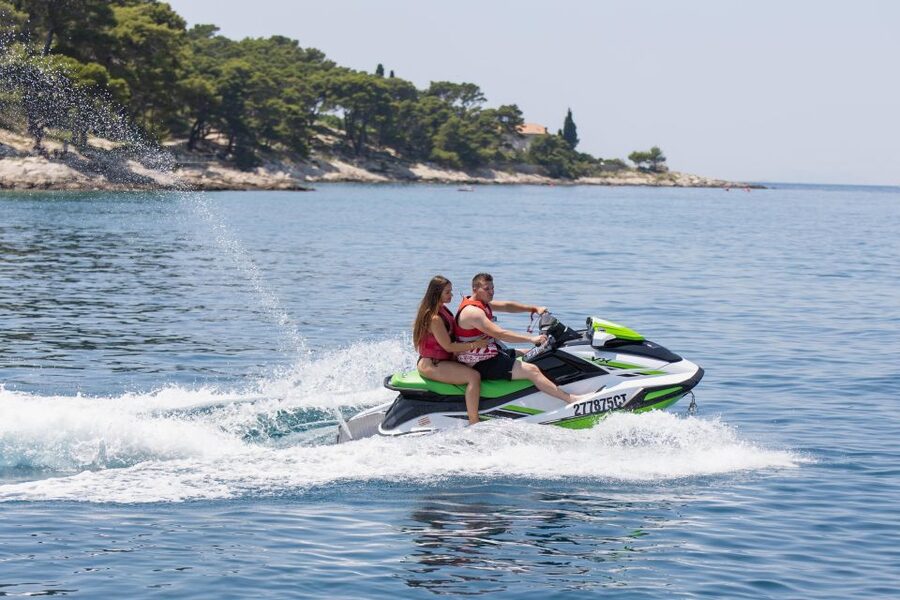 Cavtat: Jet ski rental - Freedom on the water, with real boundaries