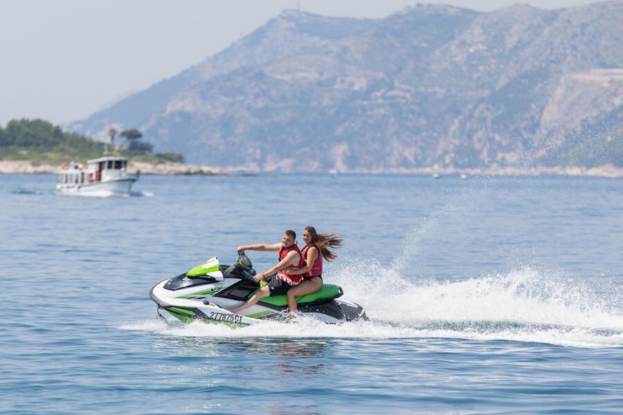 Cavtat: Jet ski rental - What’s included (and what you’ll have to handle)