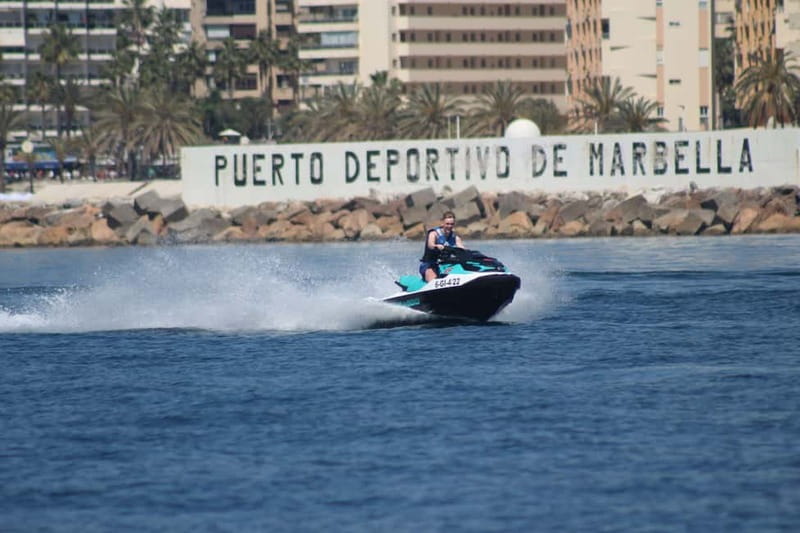 Closed circuit on Jetski - Closed-circuit jetski in Marbella: what you’re really buying