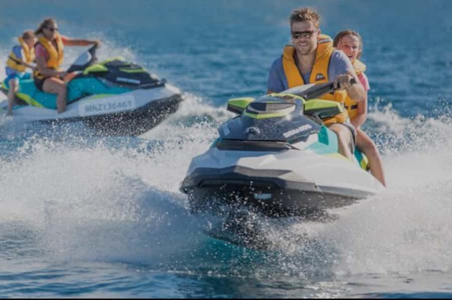 Doha: Jet Ski Adventure with Skyline and Pearl Qatar View - Your two options: 30-minute express or 1-hour discovery