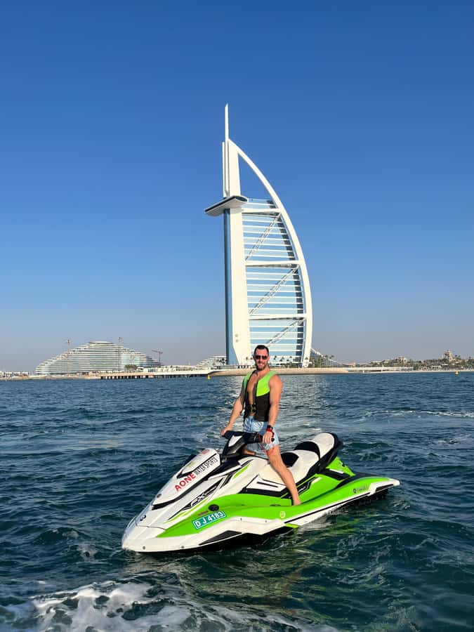 Dubai: 45-Minute Jet Ski Ride - Entering the jet ski flow at A One Watersports in Umm Suqeim