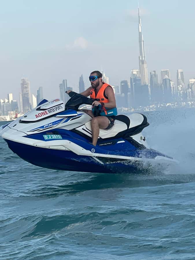 Dubai: 45-Minute Jet Ski Ride - Instructor photos and videos included: let the captain handle the camera