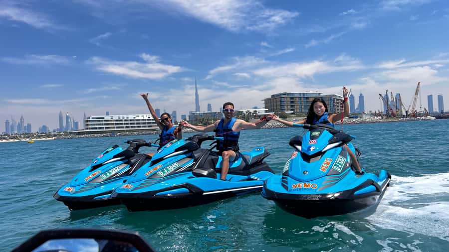 Dubai Jet Ski: Burj Khalifa, Burj Al Arab, Pics & Ice Cream! - The 45 minutes: safety briefing, warm-up, then full speed