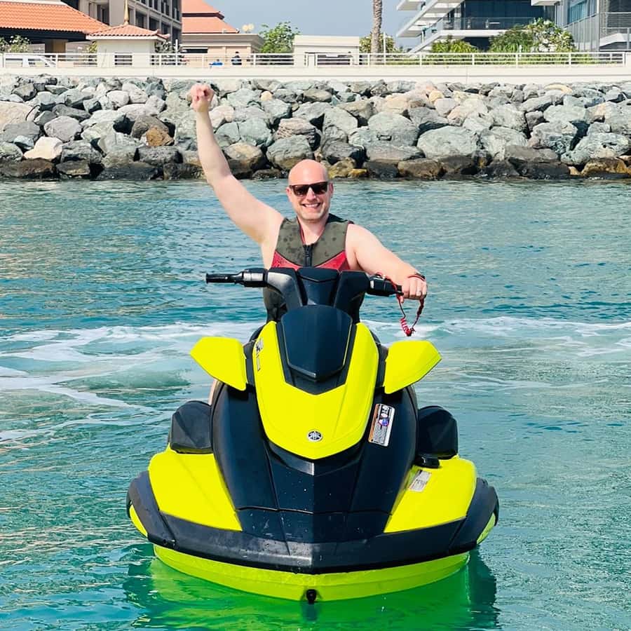 Dubai: Jet Ski Ride with Photos and Videos - 1 Hr - Burj Al Arab to the Palm Jumeirah side: how the route plays with the views