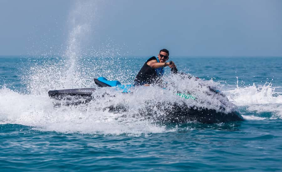 Dubai: Jetski, Burj Khalifa, Burj Al Arab, Juice, & Photos - Burj Khalifa Photo Moment: Seeing the Tallest Building Up Close