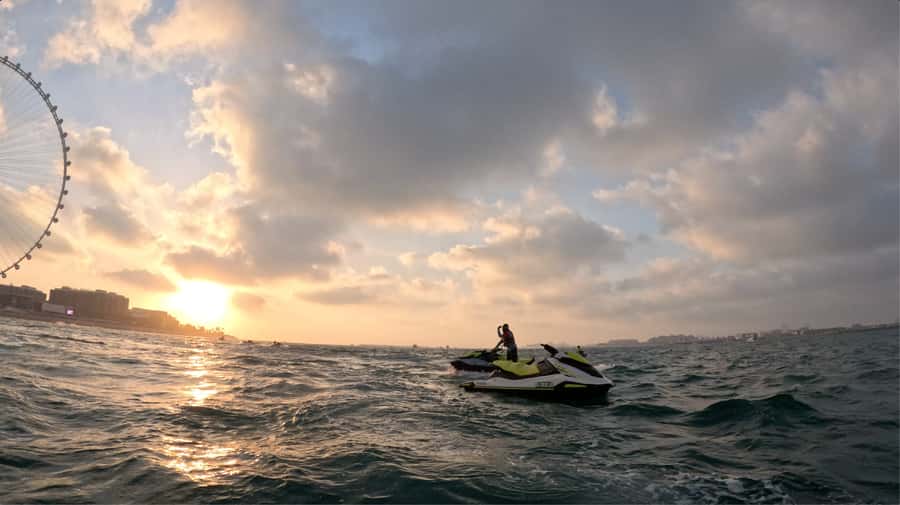 Dubai: Sunrise Jetski Tour with Guide and Photos - Quick hits before you go
