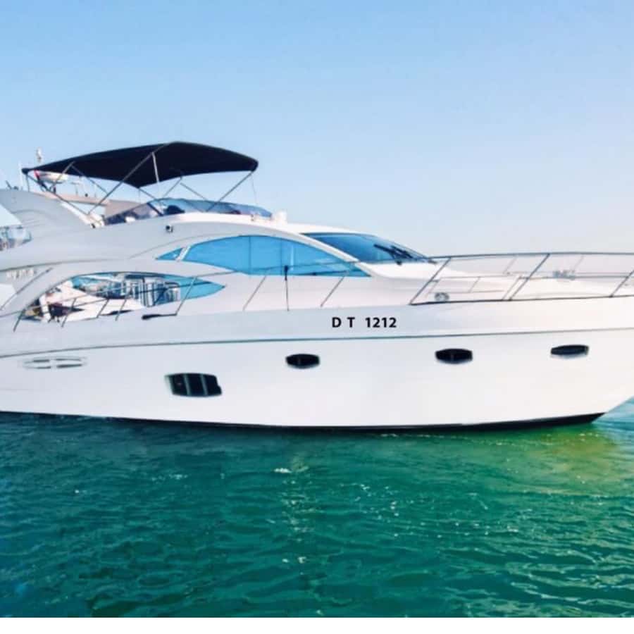 Dubai:Yacht Sightseeing with 30mins Jet-ski on Ain Dubai - Meeting point near Dubai Marina walk: where you start and why it helps