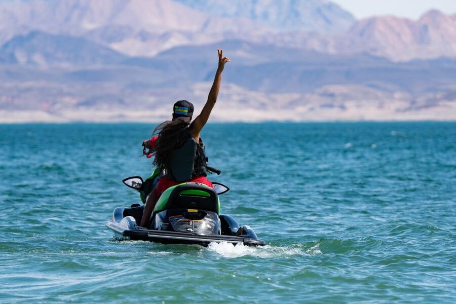 From Cairo: Red Sea Full-Day Trip with Optional Jet Ski Ride - Guides, timing, and the small-group advantage (up to 13)