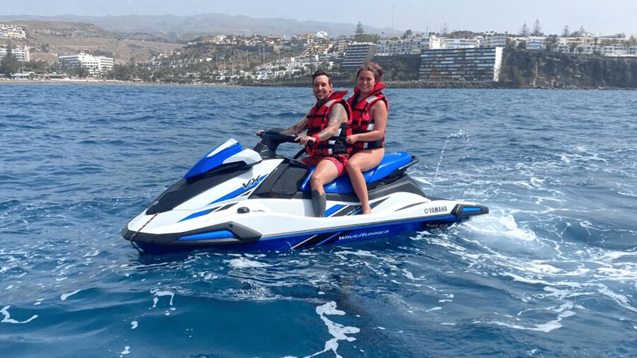 From Playa del Inglés: Guided Jet Ski Tour & Hotel Transfers - Hotel transfers, lockers, and insurance: the small details that keep the day fun