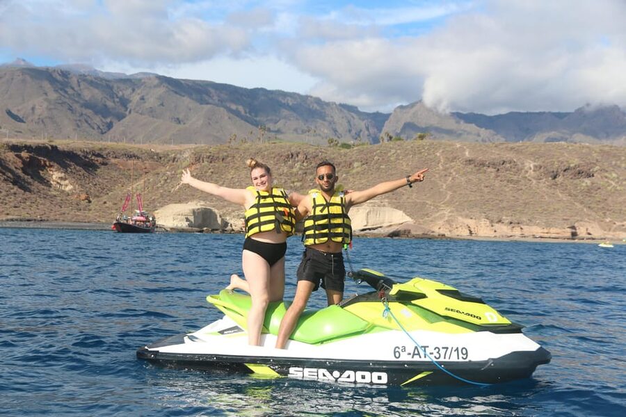 From Puerto Colon : 1 hour adrenaline JetSki tour - Duration and Timing: The One-Hour Reality Check