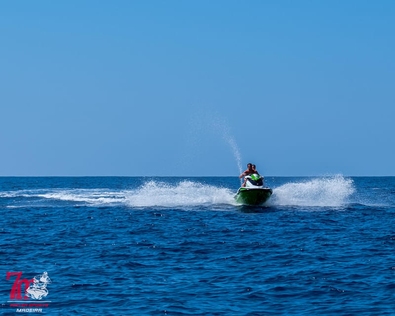 Funchal: Jet Ski Circuit - Speedboat Transfer in Fall and Winter: The €15 Reality Check