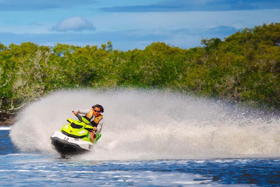 Gold Coast: 1-Hour Jet Ski Ride -No slow zones + Free Photos - The Actual Ride: A Guided 35 km Route with Real Speed