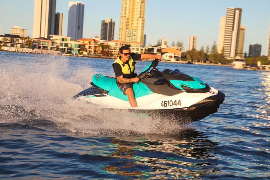 Gold Coast: 30-Minute Jet Ski - No Slow Zones - Free Photos - Your 90 Minutes On-Site: Briefing, Gear, Then a Non-Stop 30
