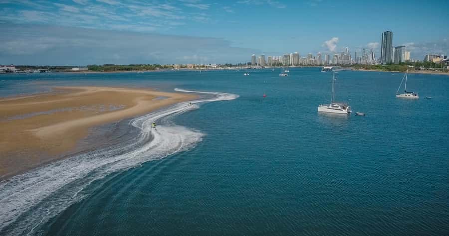 Gold Coast:Full Speed 30-Minute Jet Ski Safari-No Slow Zones - The 90-minute flow: practice track first, then the safari