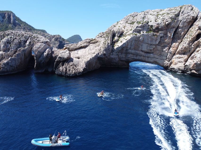 Jet Ski to Margaritas Islands from San Antonio - No License - Meeting point and getting ready at Carrer del Far