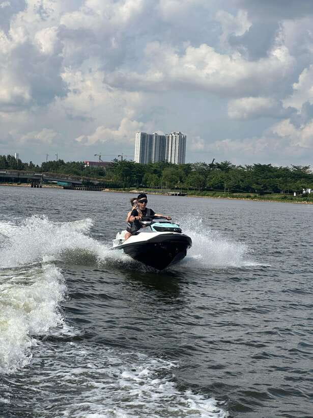 Johor Bahru : Seadoo JetSki 30mins Self Ride Tour (Double) - Gear, Staff, and Safety: What “Included” Really Means