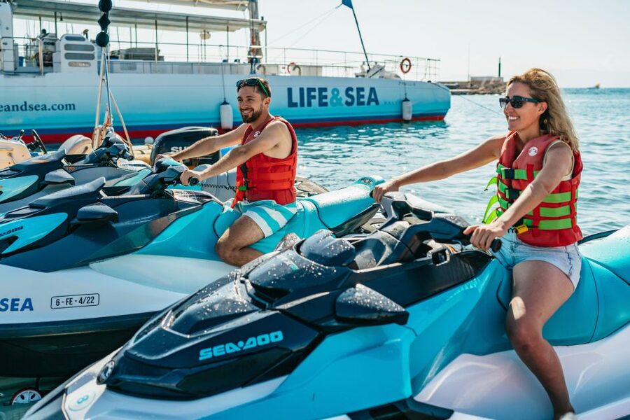 Mallorca: 25-Minute Palma Beach Jet Ski Excursion - Safety and rules that affect who can ride