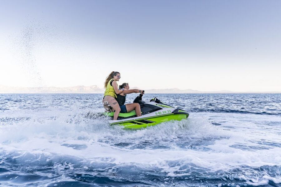 Mallorca: Alcudia Bay Jet Ski Tour - Cap de Menorca viewpoint: scenery time before you get wet again