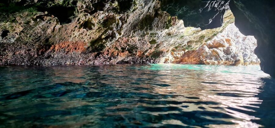 Mallorca Alcudia: Jack Sparrow Cave Jet Ski Tour - Jack Sparrow Cave: snorkeling and getting close to the rock shapes