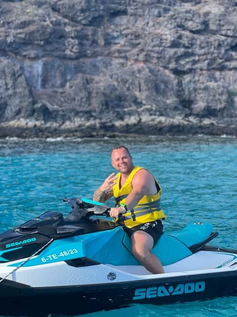 Morro Jable: Guided Jet Ski Safari (without license) - Wildlife on the Route: Flying Fish and the Chance for Cetaceans