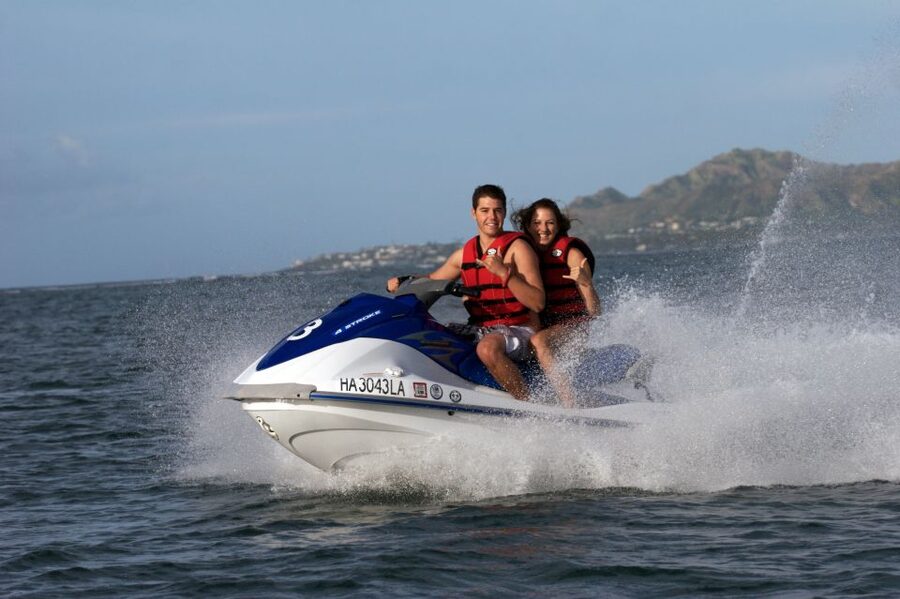 Oahu: Tandem Jet Ski Adventure on Maunalua Bay - Maunalua Bay Meets Diamond Head: The Setting