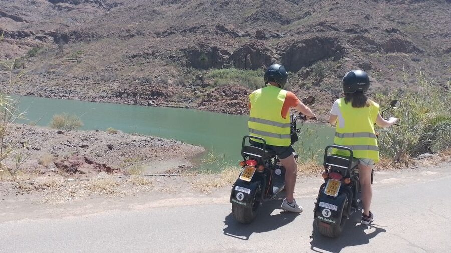 Playa Ingles:Rent e-Scooter 3 hour+Option Combo Rent Jet Ski - Why this 3-hour e-scooter plan works in Gran Canaria South